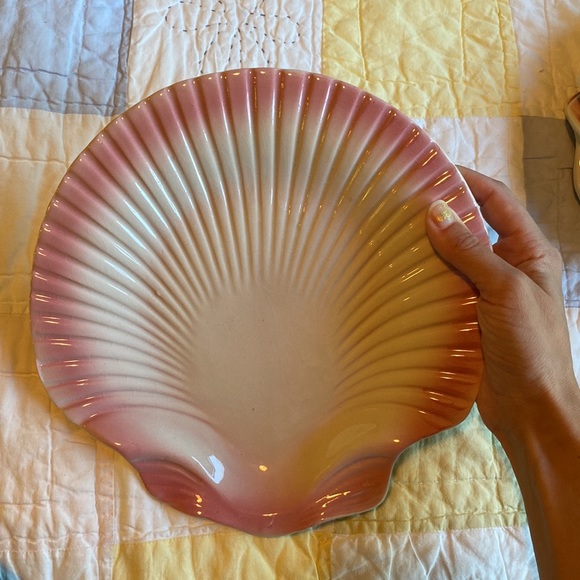 Vintage Seashell Plates Set of 4 - Picture 11 of 11